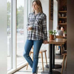 Kuhl Women's Checkered Blouse Blue, Black, Burgundy Size Medium